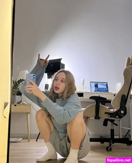 Horneyjozy OnlyFans Thumbnail #EYX5w7UycR