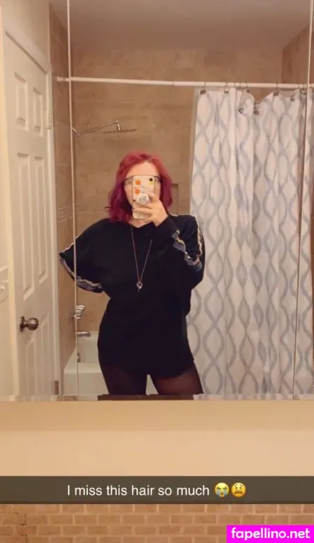 Hornie Bee OnlyFans Thumbnail #tAp3ghKW52