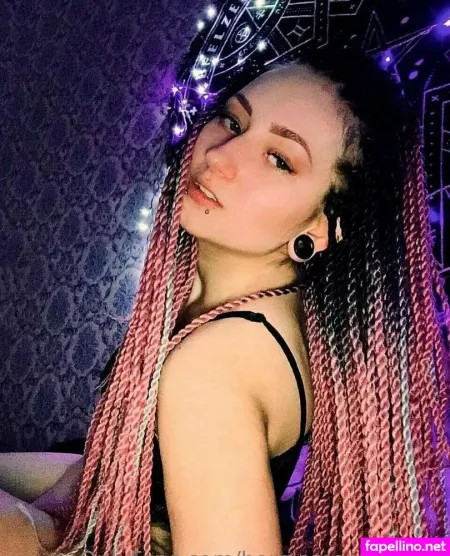 Horniemommyfree OnlyFans Thumbnail #Vv4xjW8A2W
