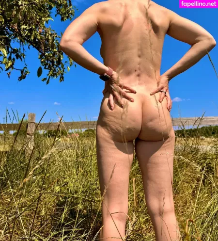 Hornywifey1988 OnlyFans Thumbnail #TDLY7xLjYO