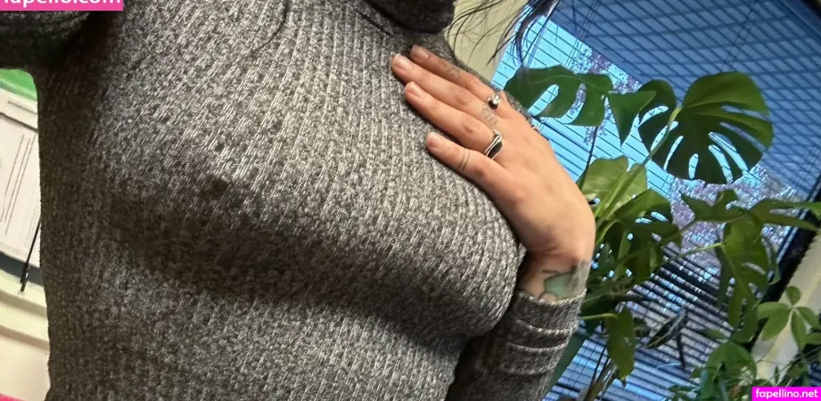 Horrorwh0re OnlyFans Thumbnail #9H7EiEGF4x