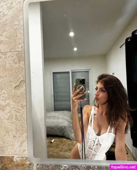 Hortensiav OnlyFans Thumbnail #WAbQFGeZp1