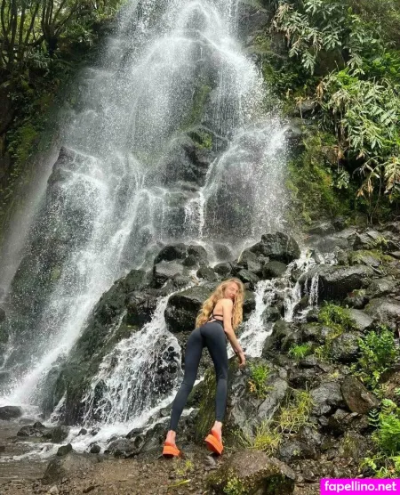 Hot Annet OnlyFans Thumbnail #b5AAv3j9BU