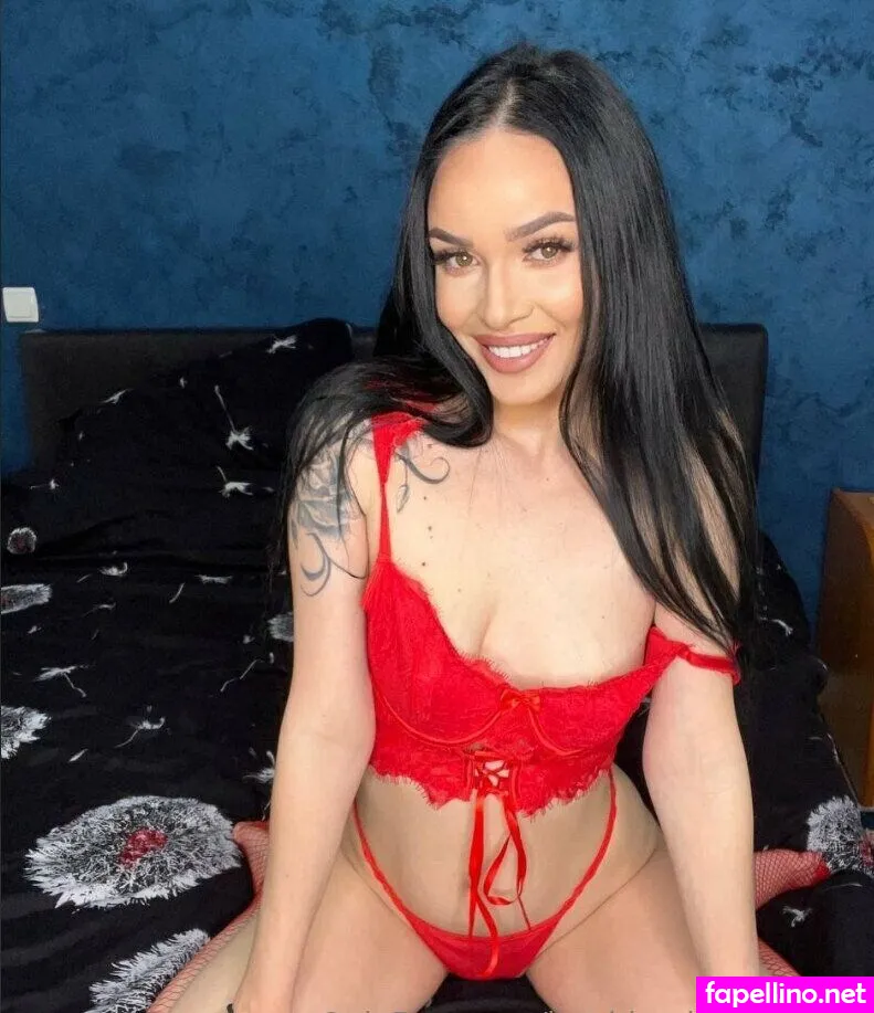 hot.blonde.mommy, hot.blondie.mommy Nude Leaked OnlyFans Photo #bRGnAb8eN8