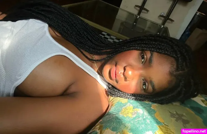 Hot Butterfly9321 Main Profile Photo