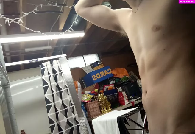 Hot Hunter OnlyFans Thumbnail #U3Y25tAlmD