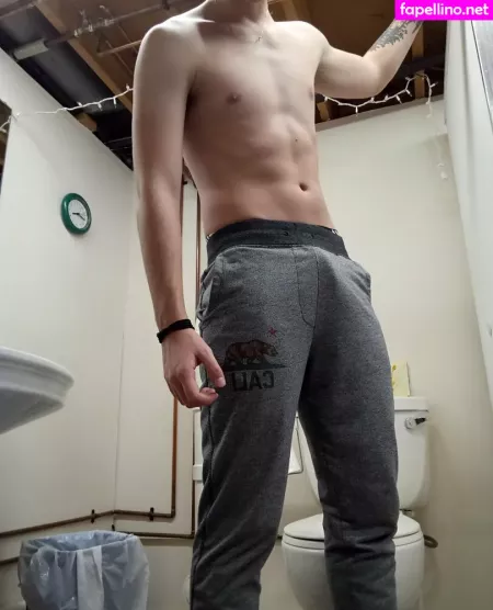 Hot Hunter OnlyFans Thumbnail #eMTGTqzyCD