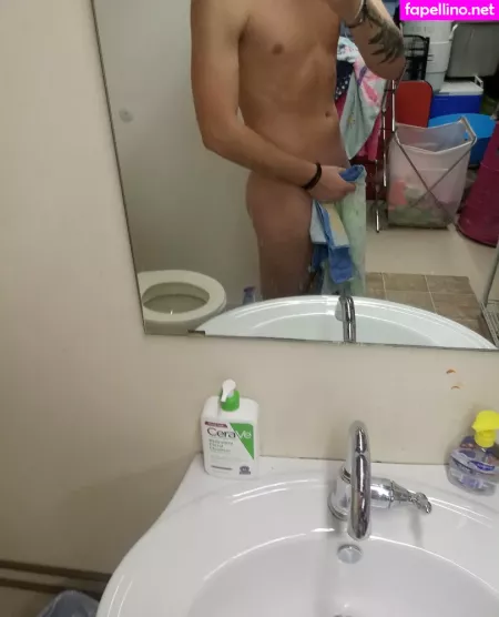 Hot Hunter OnlyFans Thumbnail #em4dZskrOZ