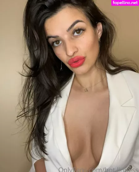 Hot Lioness OnlyFans Thumbnail #TNrwZlgiWa