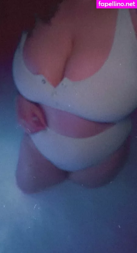 Hot Lips OnlyFans Thumbnail #a2Halzggeq