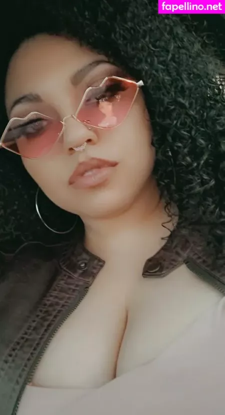 Hot Lips OnlyFans Thumbnail #xladRjnw7e