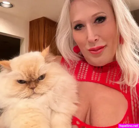 Hot Mama OnlyFans Thumbnail #cRavPQoNtl