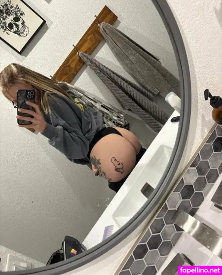 Hot Mommy Courtney OnlyFans Thumbnail #RHo8u480w0