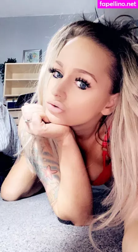 Hot Mum Skyler OnlyFans Thumbnail #yQQWgrerL7