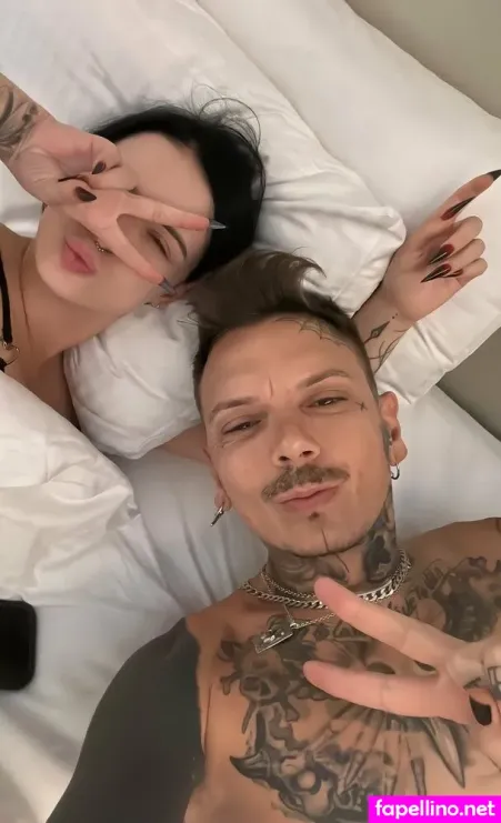 Hot Tattooed Couple OnlyFans Thumbnail #OTmVARhhxw