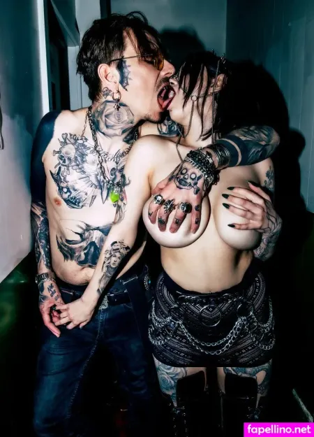 Hot Tattooed Couple OnlyFans Thumbnail #XYFylcTUai