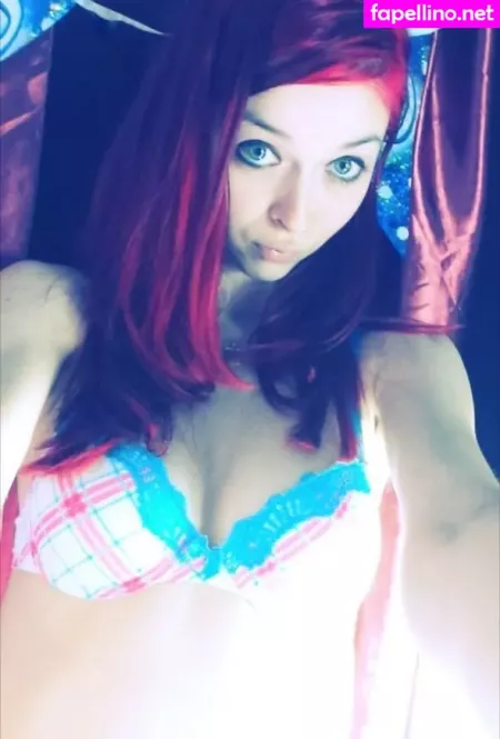 Hot Wet Lilly OnlyFans Thumbnail #7YpyYzwt64