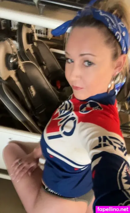 Hot Wife Victoria Tv OnlyFans Thumbnail #cbERnSOHg2