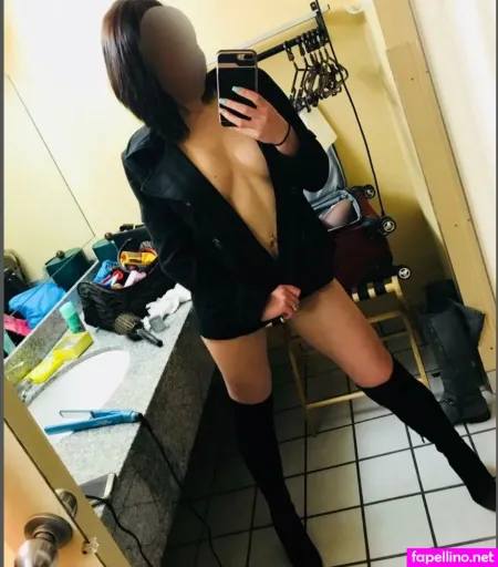 Hot Wife91 OnlyFans Thumbnail #NXJcjqWAmn