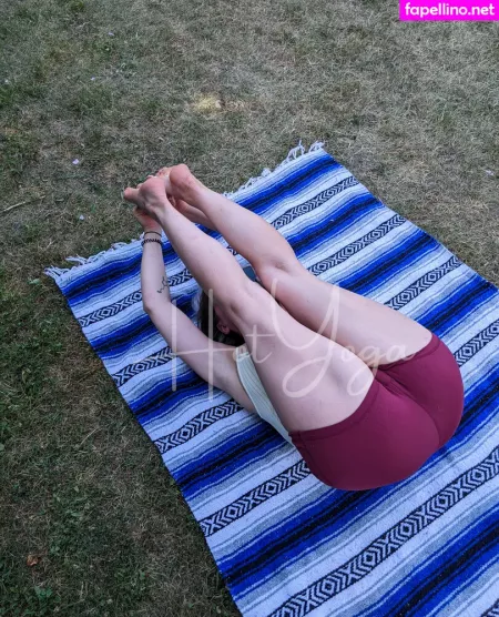 Hot Yoga OnlyFans Thumbnail #OSGyekiHjU