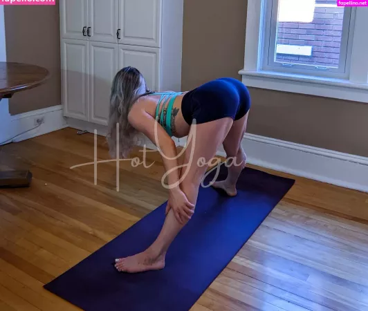 Hot Yoga OnlyFans Thumbnail #sMbefA9kJL