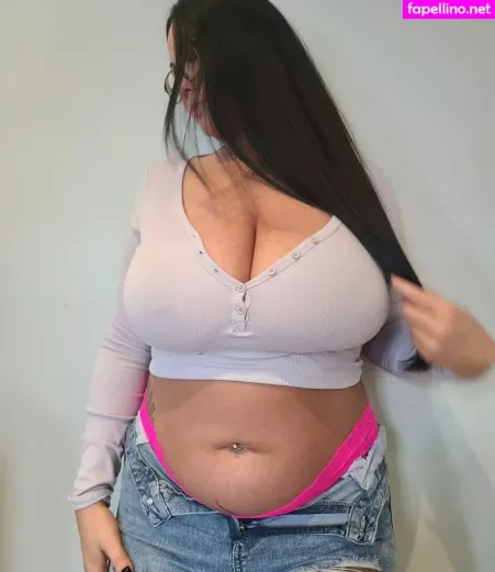 Hot4holly OnlyFans Thumbnail #KASZTPdFr3