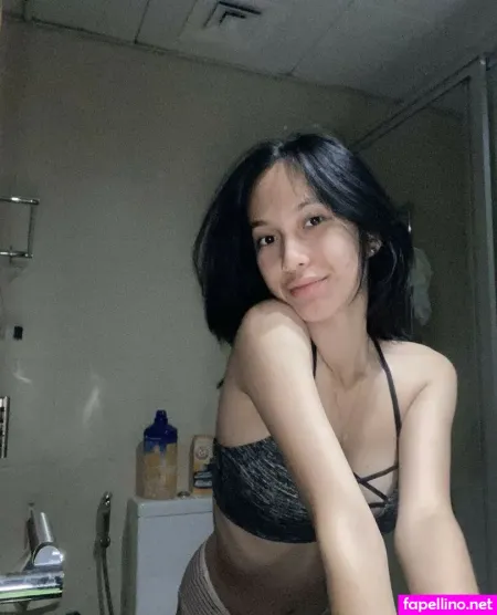 Hotaquagirl OnlyFans Thumbnail #SpXaHvnOLR