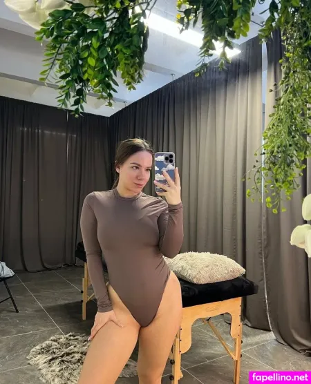 Hotashleyhot OnlyFans Thumbnail #fTqyZ1juhV