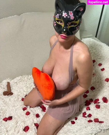 Hotasiancouple OnlyFans Thumbnail #DofkwFh2PZ