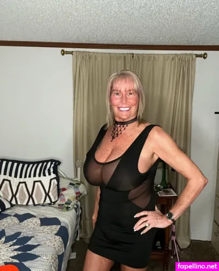 Hotazzchick67 OnlyFans Thumbnail #R3N6uSj4tc