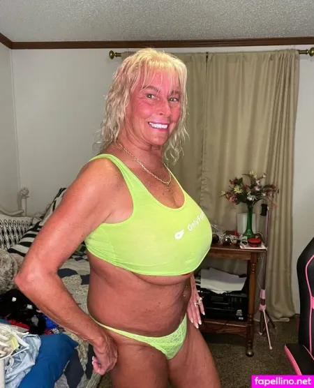 Hotazzchick67 OnlyFans Thumbnail #bWKudTBr1E