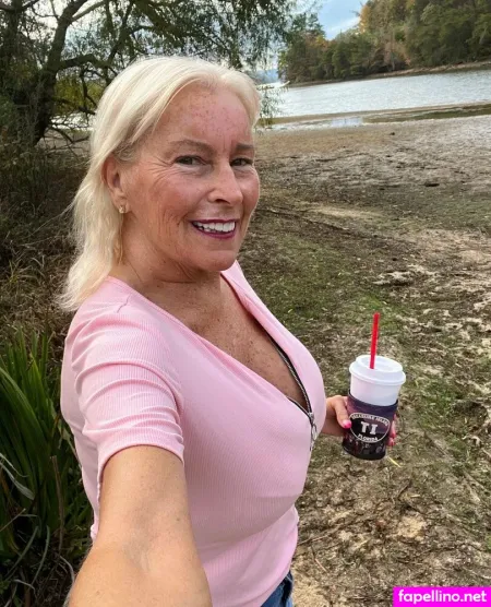 Hotazzchick67 OnlyFans Thumbnail #m76aaHUtlJ