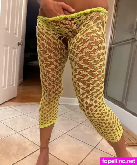 Hotbakingwife OnlyFans Thumbnail #4Nt07CjXX7