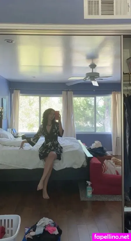 Hotblockchain Emily Cocea Cryptobaddie1 OnlyFans Thumbnail #LwgmIYbekC