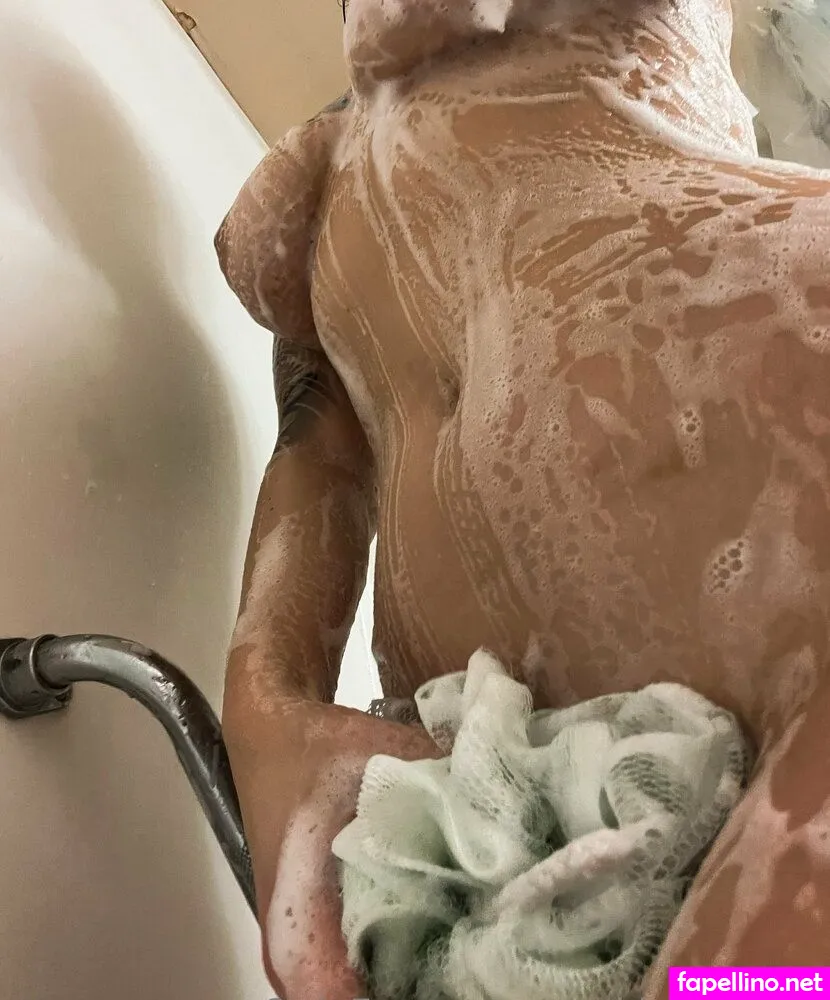 hotdogflavouredwaterr, shakinmyashe Nude Leaked OnlyFans Photo #PUB2nsqPeb