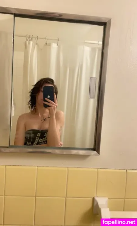 Hotemo Chick OnlyFans Thumbnail #u222DOCDw2