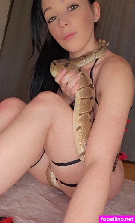 Hotenza OnlyFans Thumbnail #Rp67xpHzRL