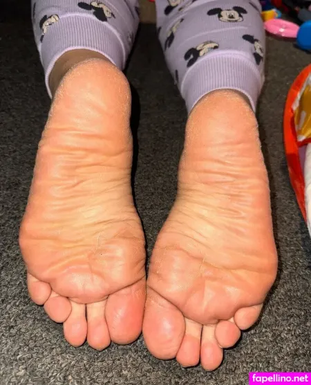 Hotfamilyfeets OnlyFans Thumbnail #Mtca5bsPAj