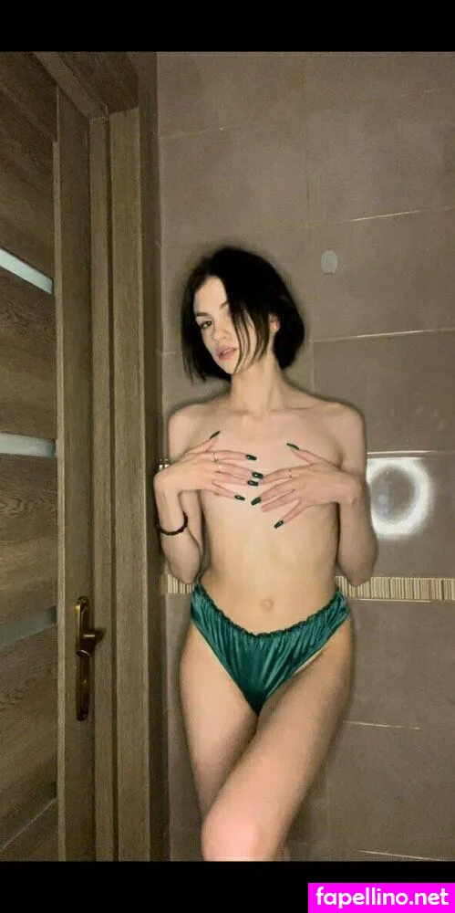 hotilariia, inwinniesworld Nude Leaked OnlyFans Photo #ScrNNB773r