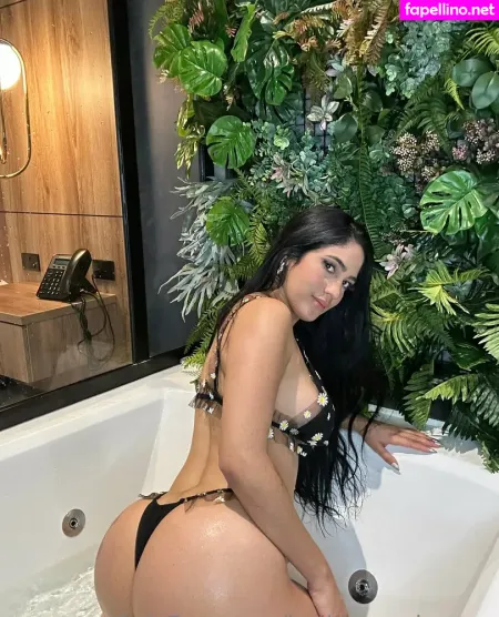Hotkingandqueen OnlyFans Thumbnail #rzhT6ggM7R