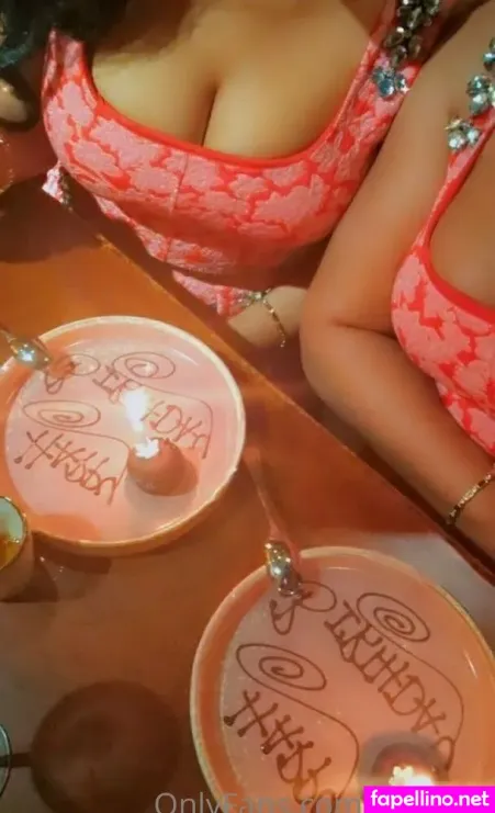 Hotlipss OnlyFans Thumbnail #p0ClwaRPyO