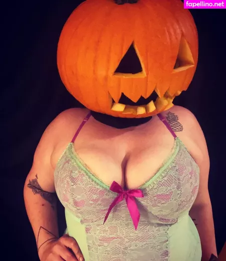 Hotmessjessxxx OnlyFans Thumbnail #OOkMzQkK83