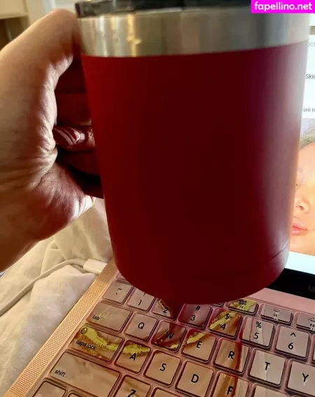 Hotmesstv OnlyFans Thumbnail #QFMkaZCdaY