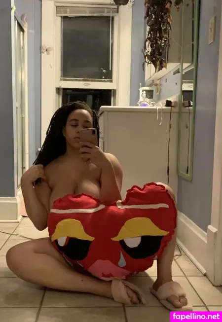 Hotpocketprincess OnlyFans Thumbnail #8hSeaH0OaL