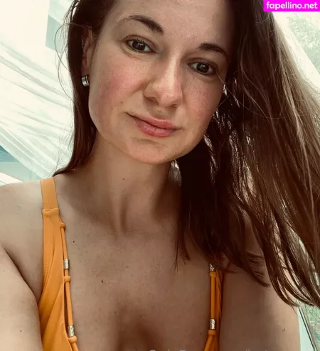 Hotqueenr OnlyFans Thumbnail #Rbeoe1xWx3