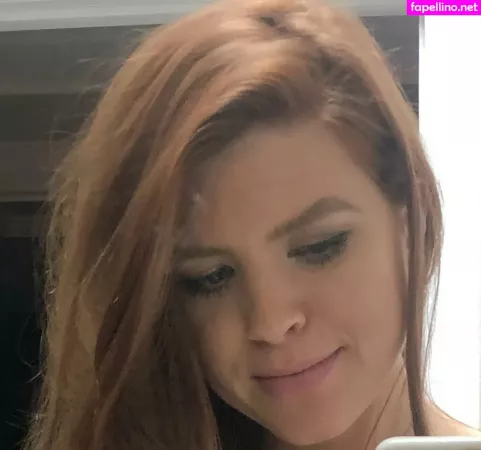 Hotredheadwife88 OnlyFans Thumbnail #uFEMTf8vH8