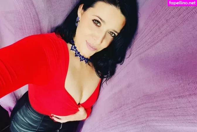 Hotsexymommy69 OnlyFans Thumbnail #V0H7f6tpXq