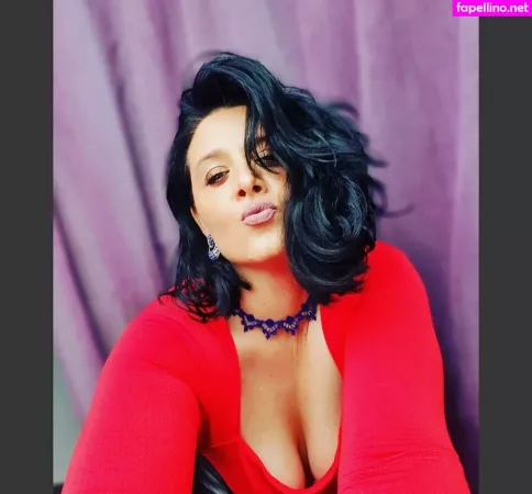 Hotsexymommy69 OnlyFans Thumbnail #aZvzysQmbU