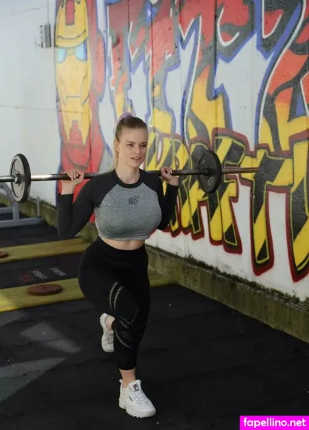 Hotshehulk OnlyFans Thumbnail #0Cqv0iTbLW