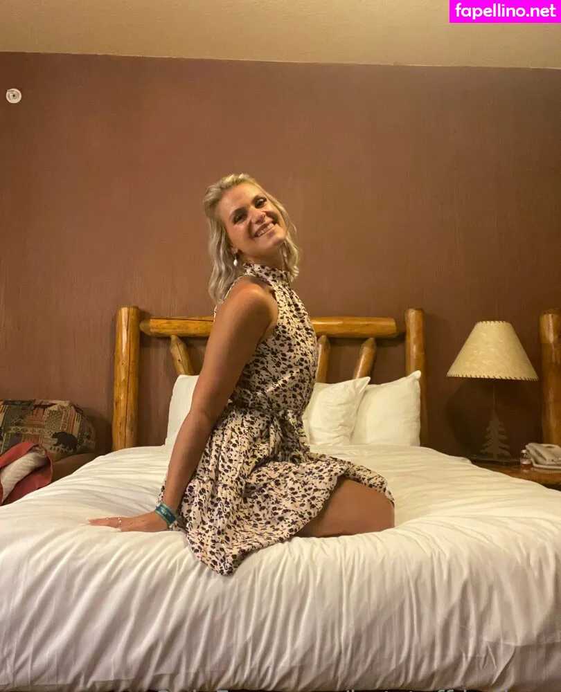 hey_hotstuff_, hotstuff.haileyx Nude Leaked OnlyFans Photo #3LnXCumYBK